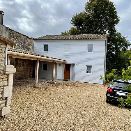Le Maine N 5 - Angouleme - Harry Potter Bed & Breakfast Fleac