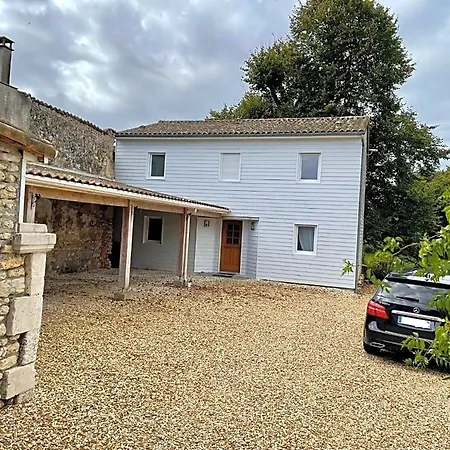 Le Maine N 5 - Angouleme - Harry Potter Bed & Breakfast Fleac