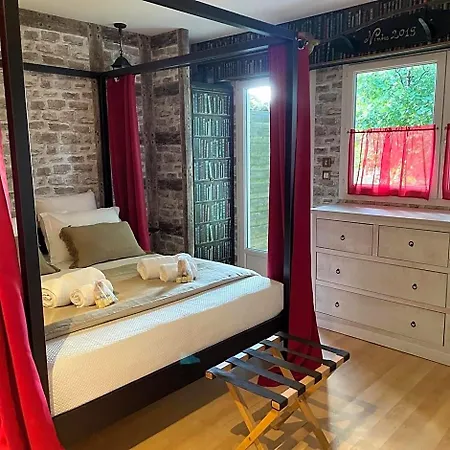 Le Maine N 5 - Angouleme - Harry Potter Bed & Breakfast